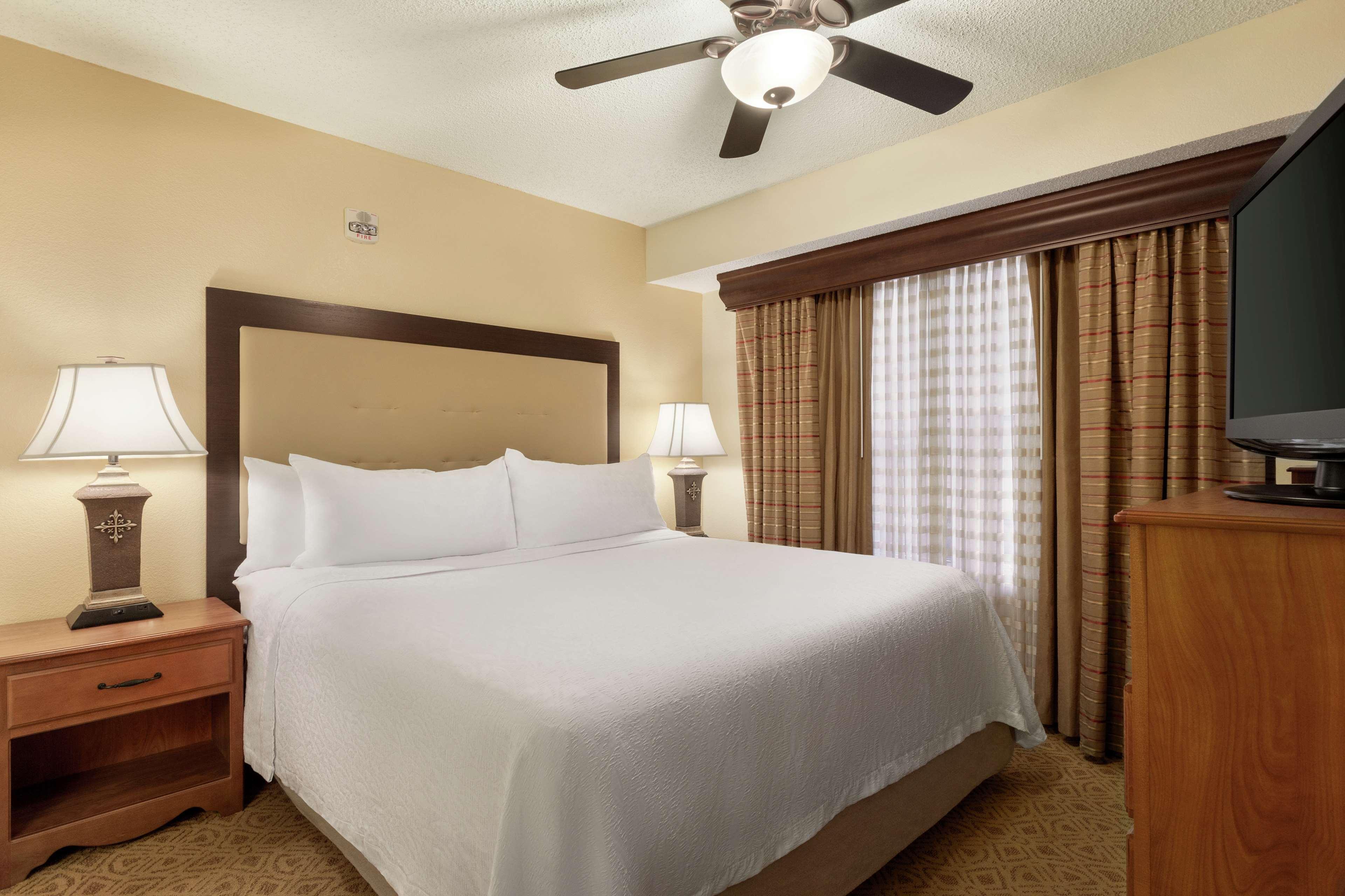 Homewood Suites By Hilton Dallas-Park Central Area Esterno foto