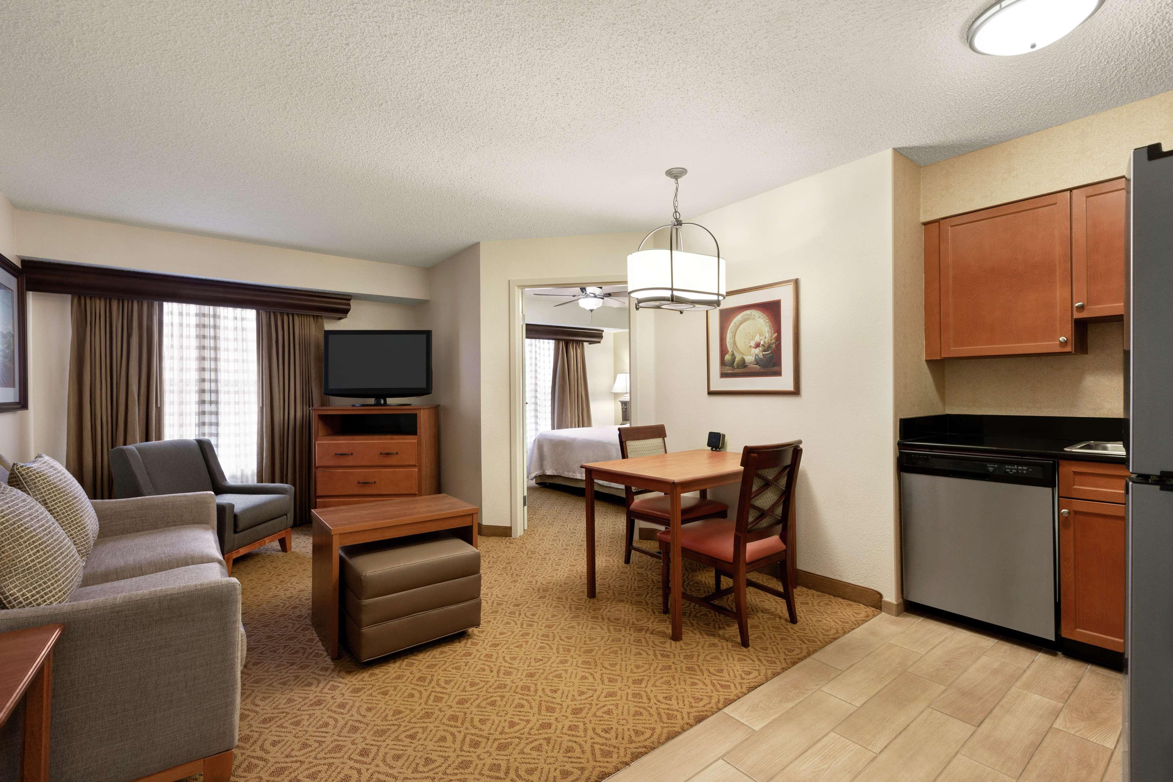 Homewood Suites By Hilton Dallas-Park Central Area Esterno foto